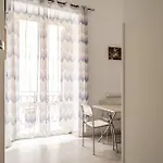 Glamour Bed & Breakfast 3*