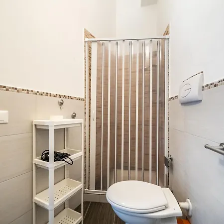 Glamour Bed & Breakfast 2*