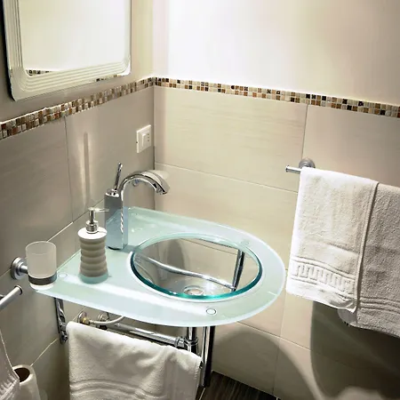 Glamour Bed & Breakfast 3*