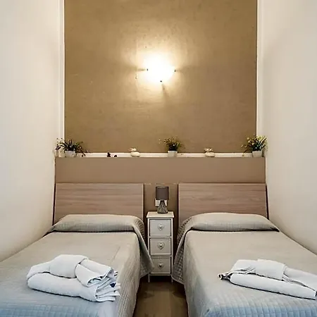 Glamour Bed and Breakfast 3*