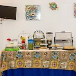 Glamour לינה וארוחת בוקר 3*