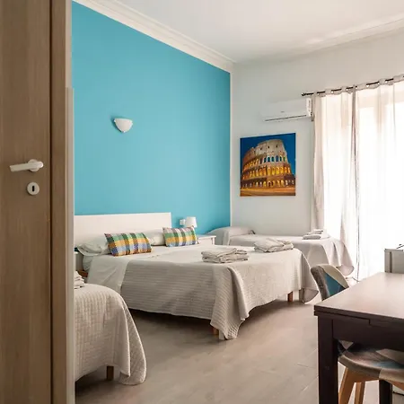 Glamour Bed and Breakfast 2*